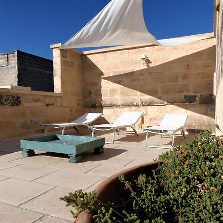 Li Perrini Boutique B&B Acquarica Oda fotoğraf