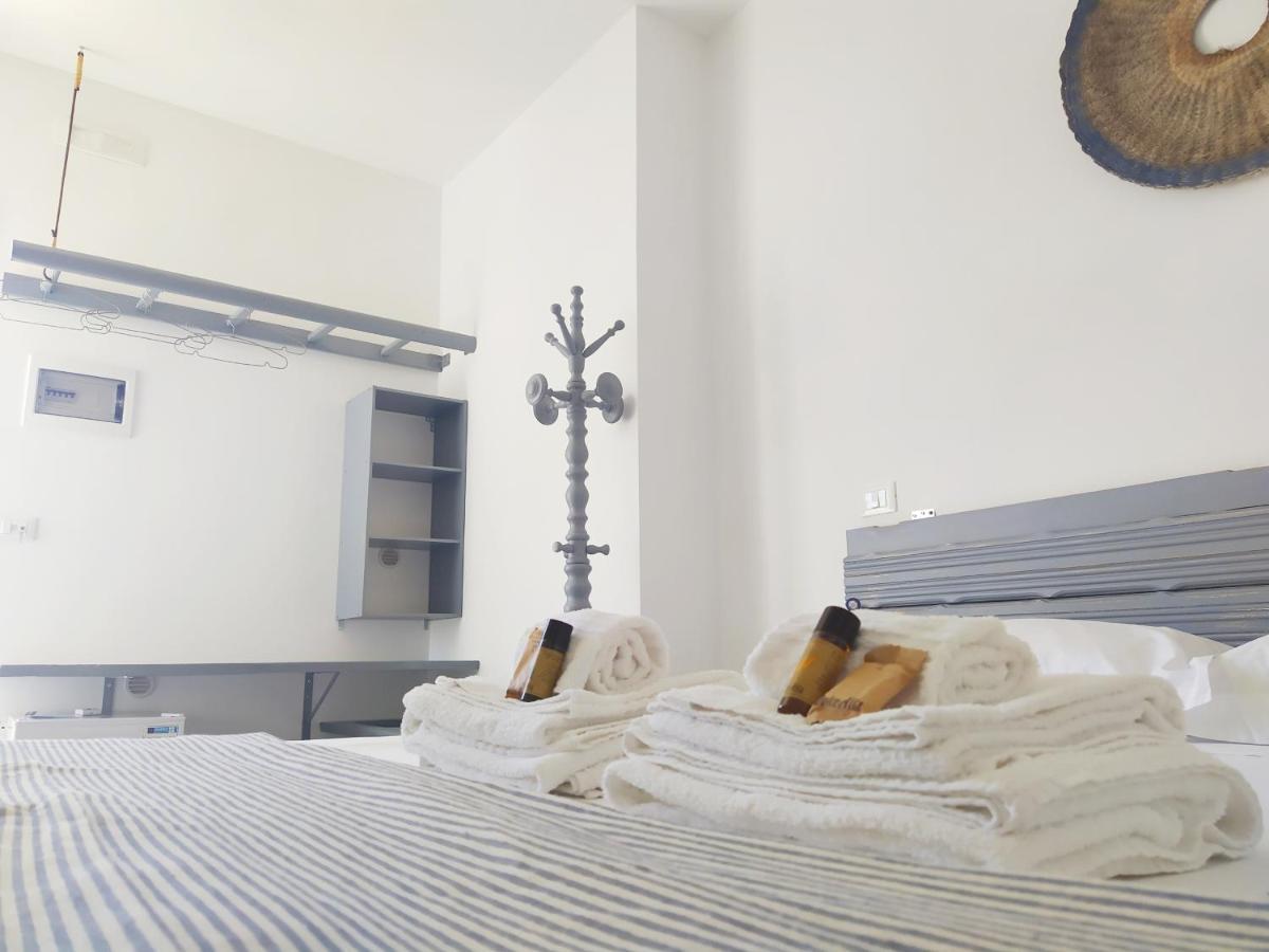 Li Perrini Boutique B&B Acquarica Dış mekan fotoğraf